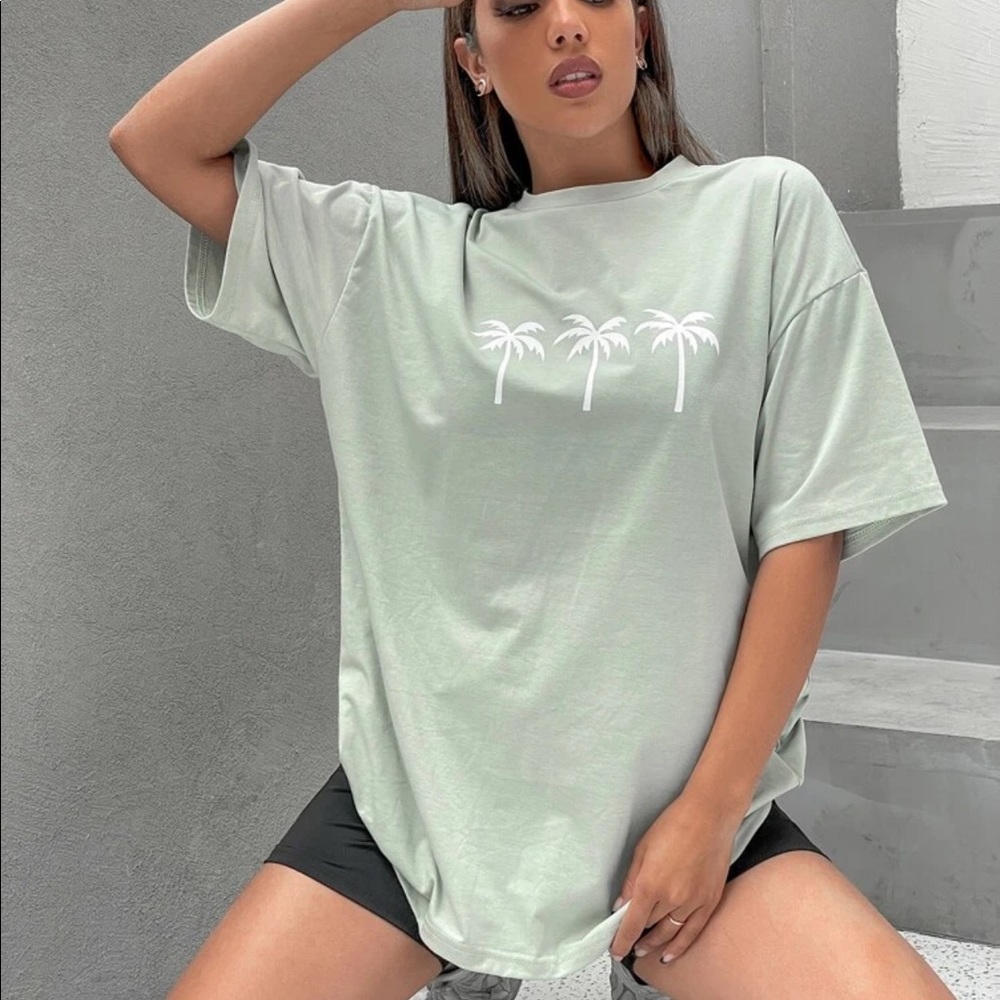 SHEIN Graphic Tee